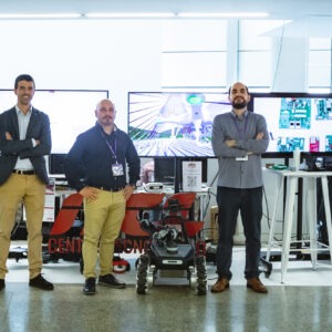 Simulador de pilotaje de drones en Realidad Virtual para entrenamiento en inspección de infraestructuras.