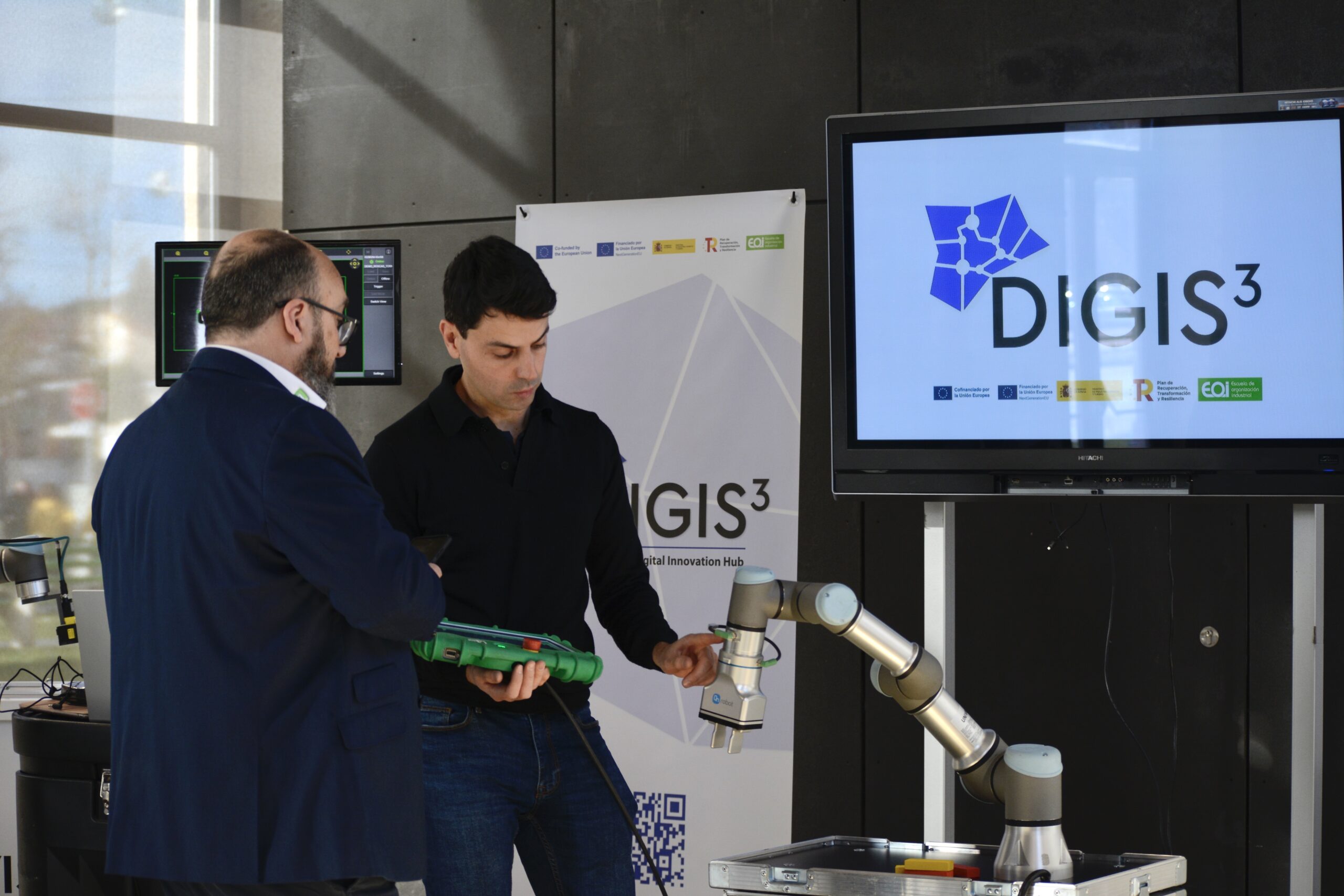Excelente acogida entre las pymes industriales de la demostración tecnológica de robótica colaborativa industrial Collaborate Tour Burgos organizada por DIHBU y KEYLAND con el soporte de DIGIS3.