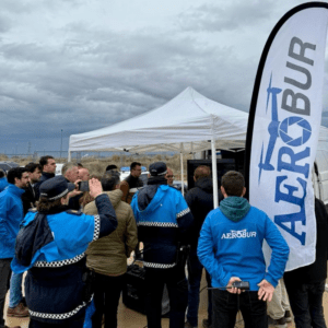 El personal de DIHBU asistió a la jornada de demostración de drones de AEROBUR